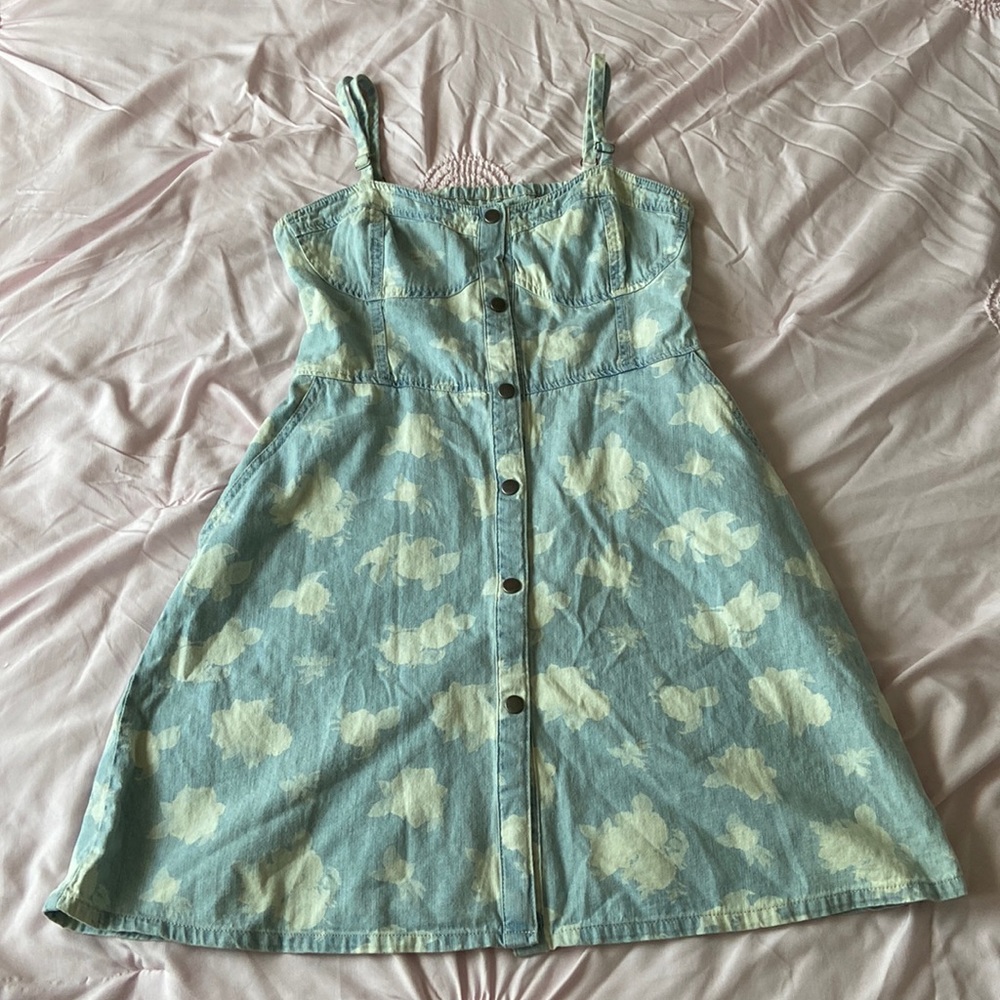 Light washed Jean dress 👗